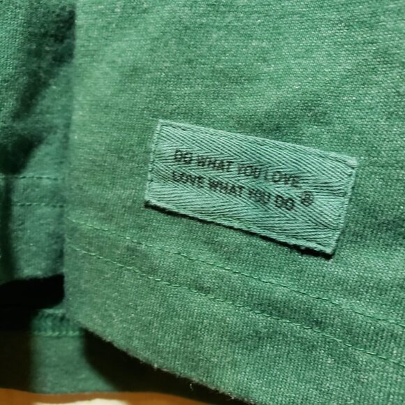 Life Is Good | Merry Fishmas Shirt | Size XL - Picture 3 of 7